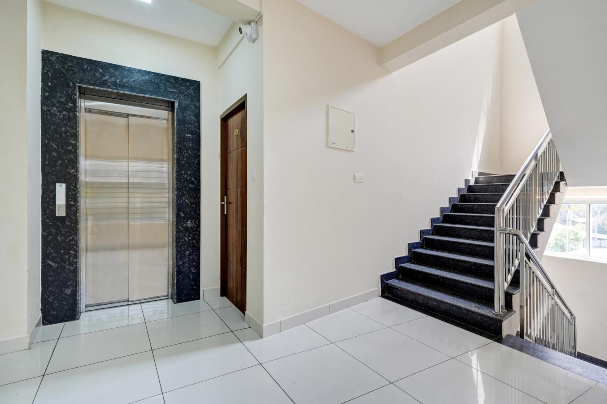 Gypsy Hotel Cusat Kochi 외부 사진