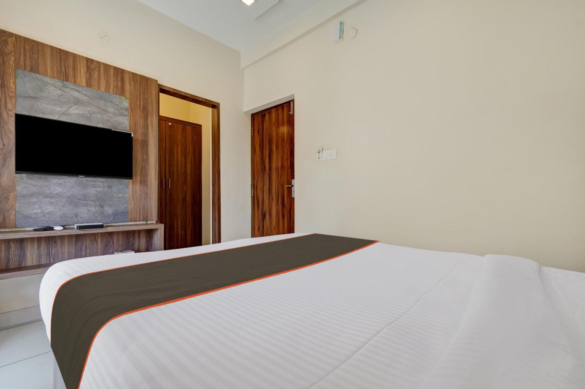 Gypsy Hotel Cusat Kochi 외부 사진