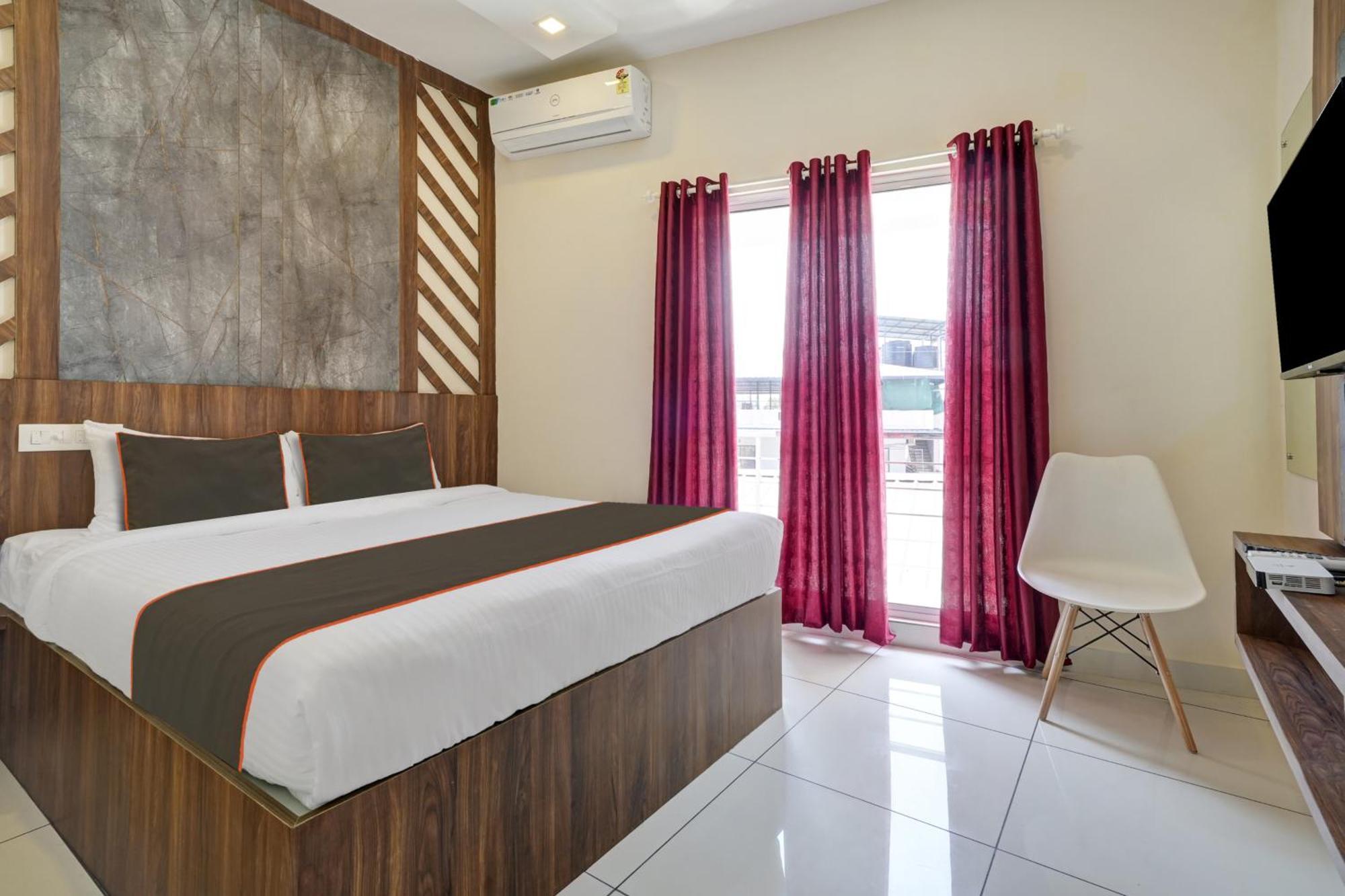 Gypsy Hotel Cusat Kochi 외부 사진