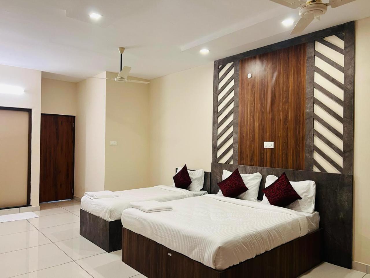 Gypsy Hotel Cusat Kochi 외부 사진